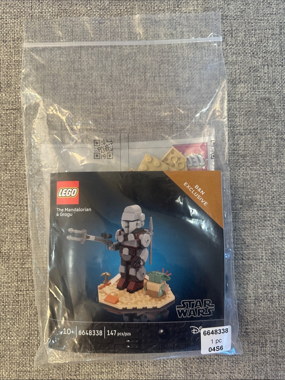 LEGO Star Wars Mandalorian & Grogu 2026 Barnes and Noble Exclusive